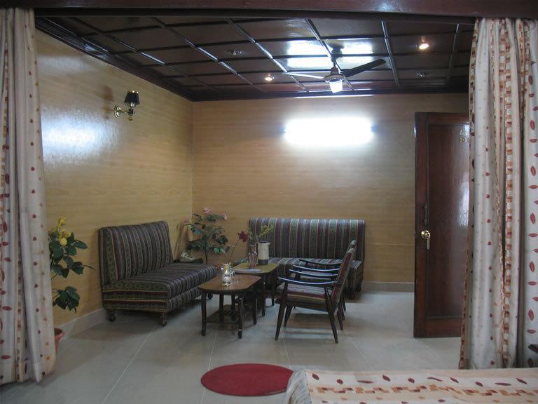 لاكناو Hotel Rest Inn المظهر الخارجي الصورة