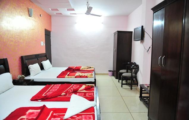 لاكناو Hotel Rest Inn الغرفة الصورة
